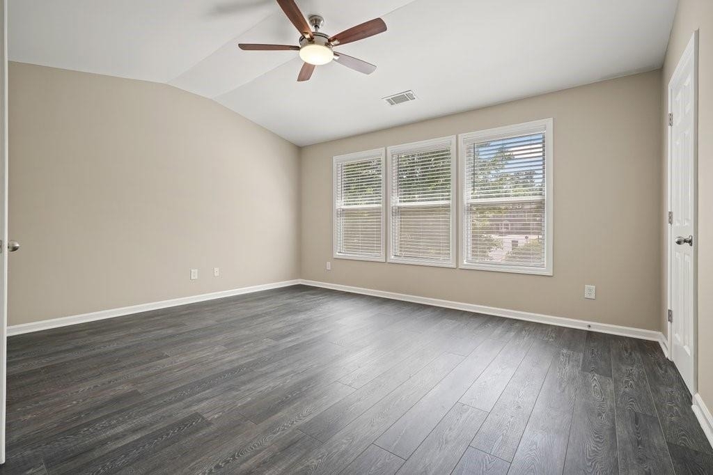 2045 Lake Shore Overlook Nw - Photo 20