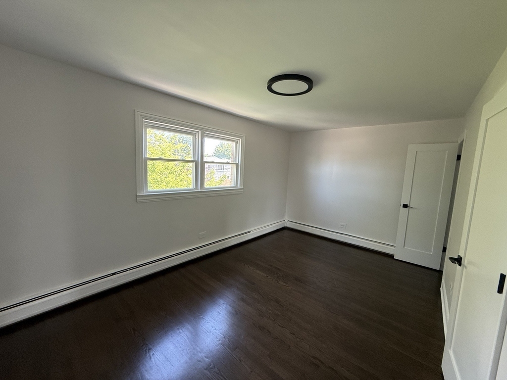 6029 S Keating Avenue - Photo 6