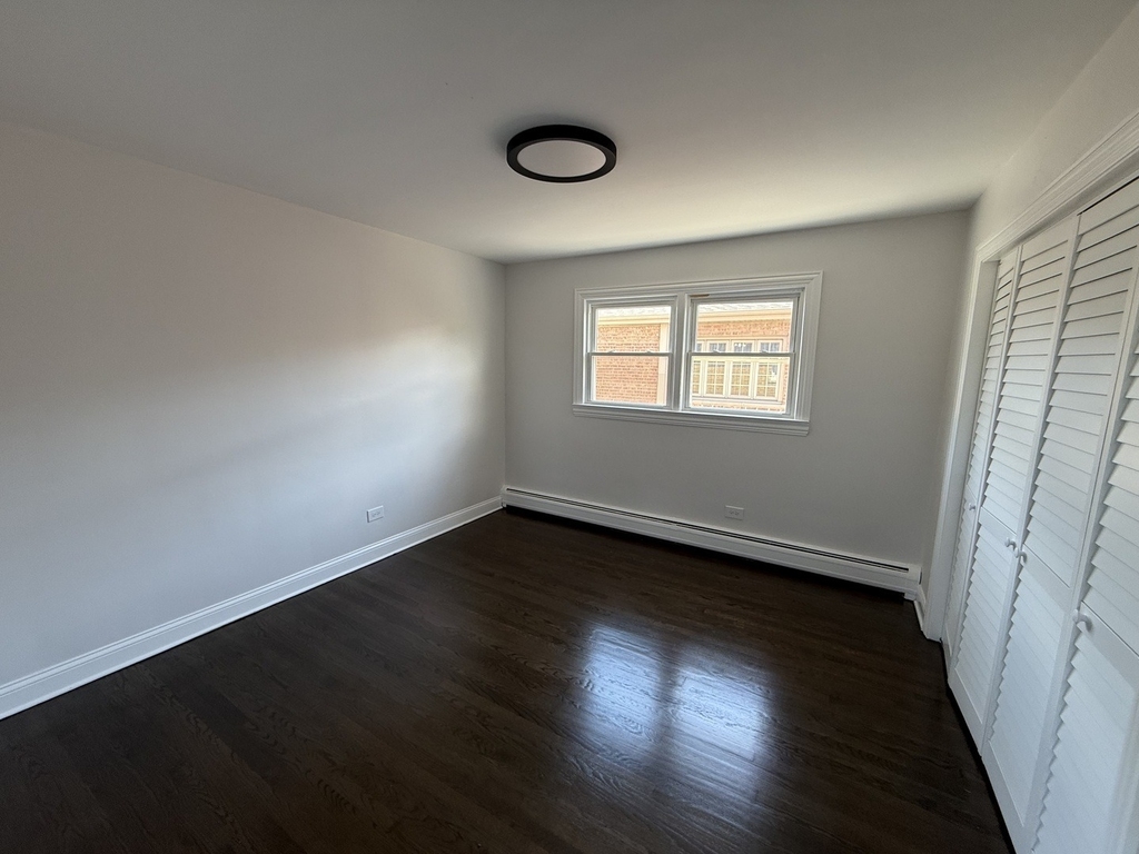 6029 S Keating Avenue - Photo 5