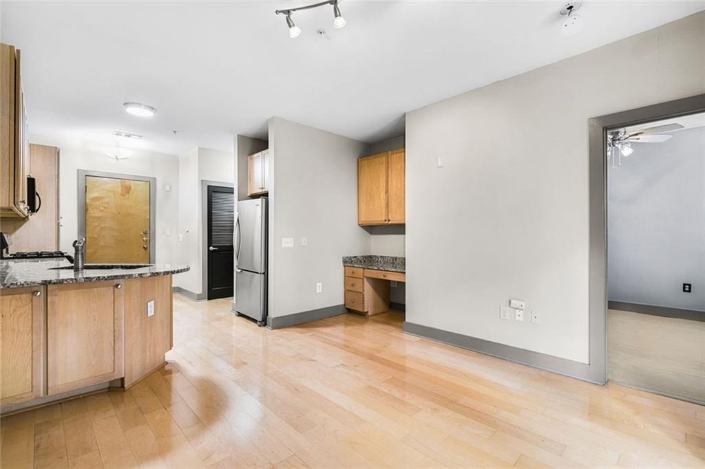 799 Hammond Drive - Photo 3