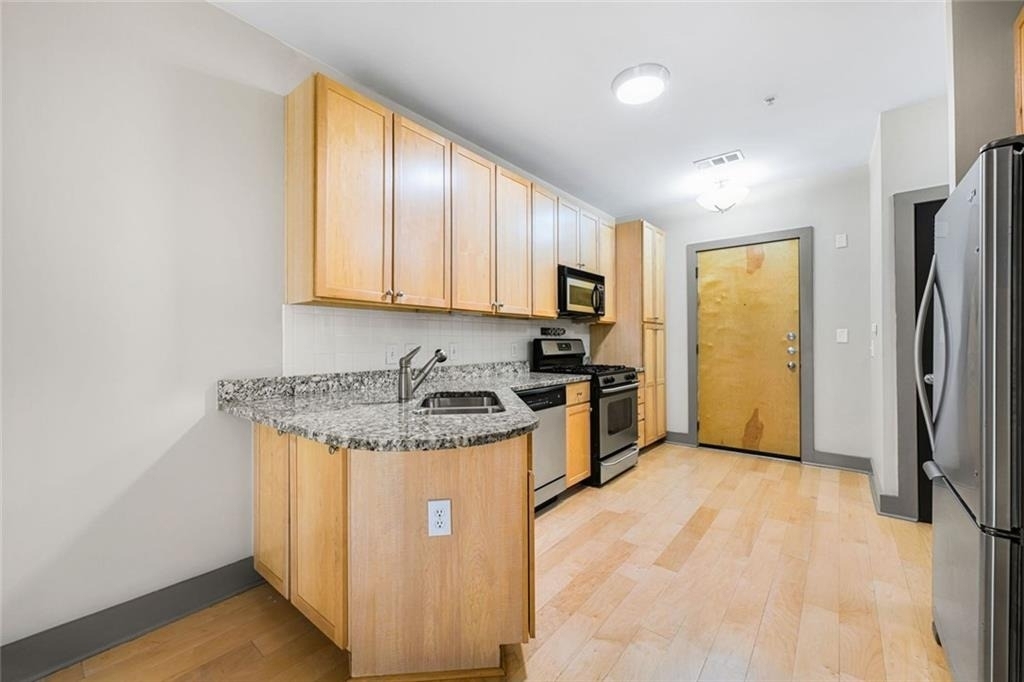 799 Hammond Drive - Photo 4
