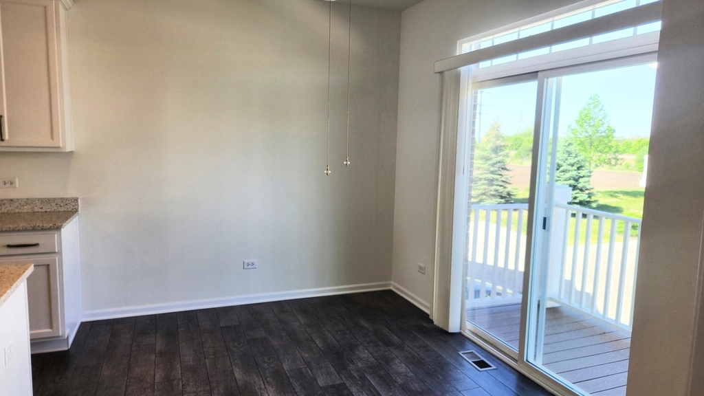 4444 Monroe Court - Photo 5