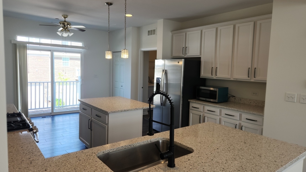 4444 Monroe Court - Photo 3