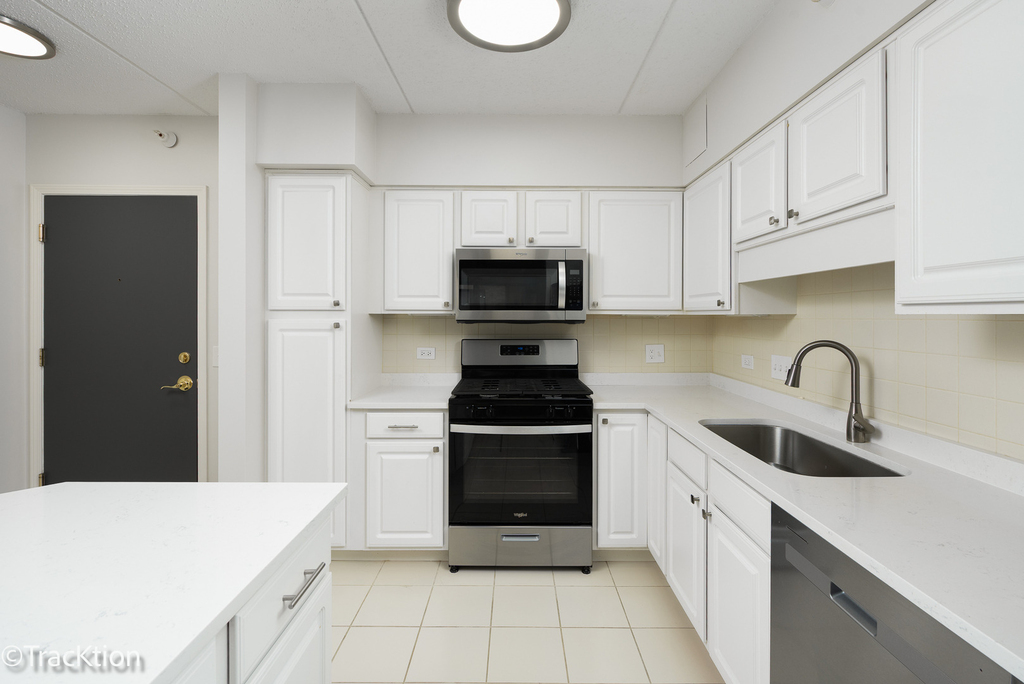 1 S Lincoln Avenue - Photo 5
