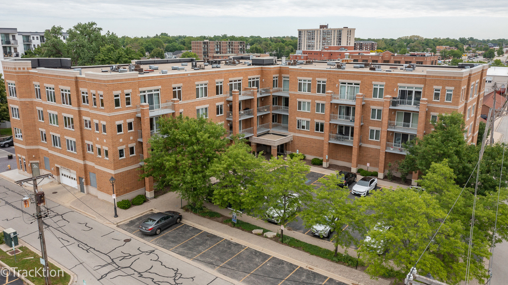 1 S Lincoln Avenue - Photo 1