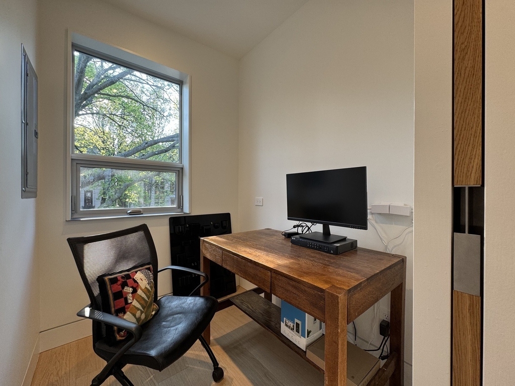 1317 N Leavitt Street - Photo 16