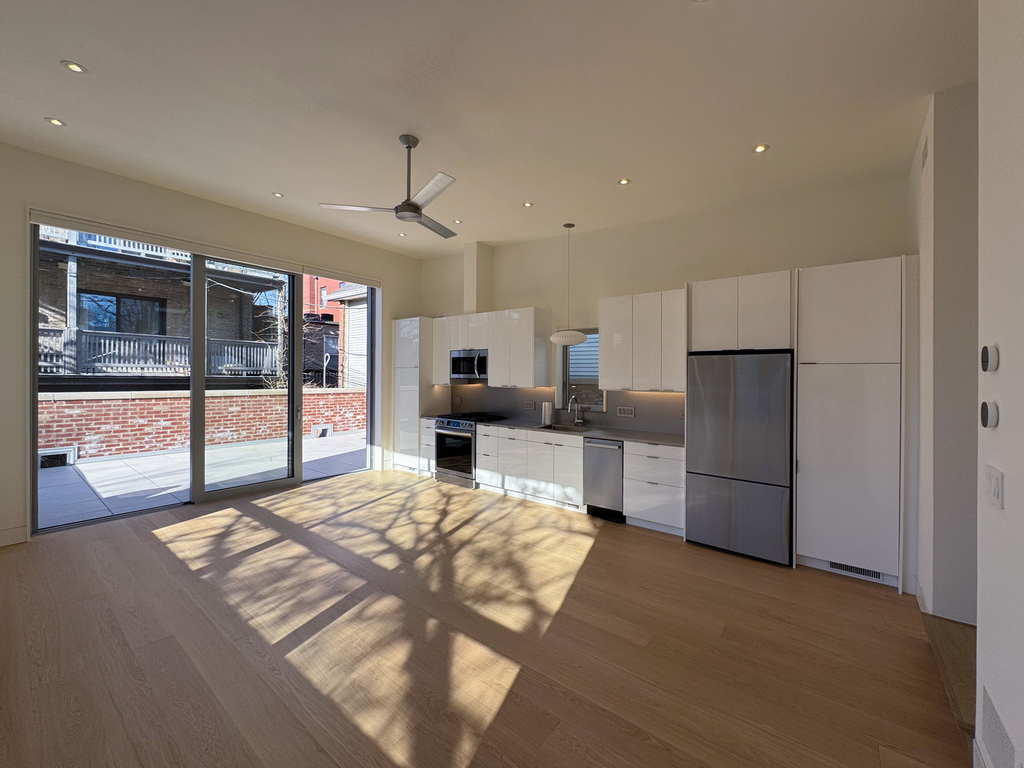 1317 N Leavitt Street - Photo 6