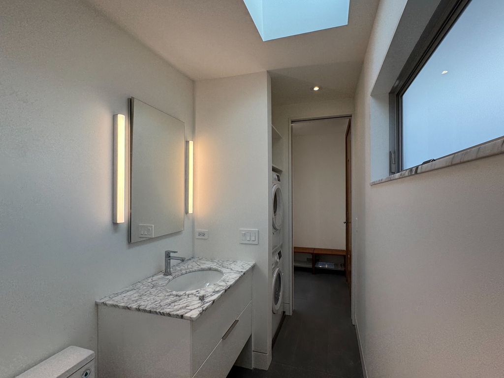 1317 N Leavitt Street - Photo 19