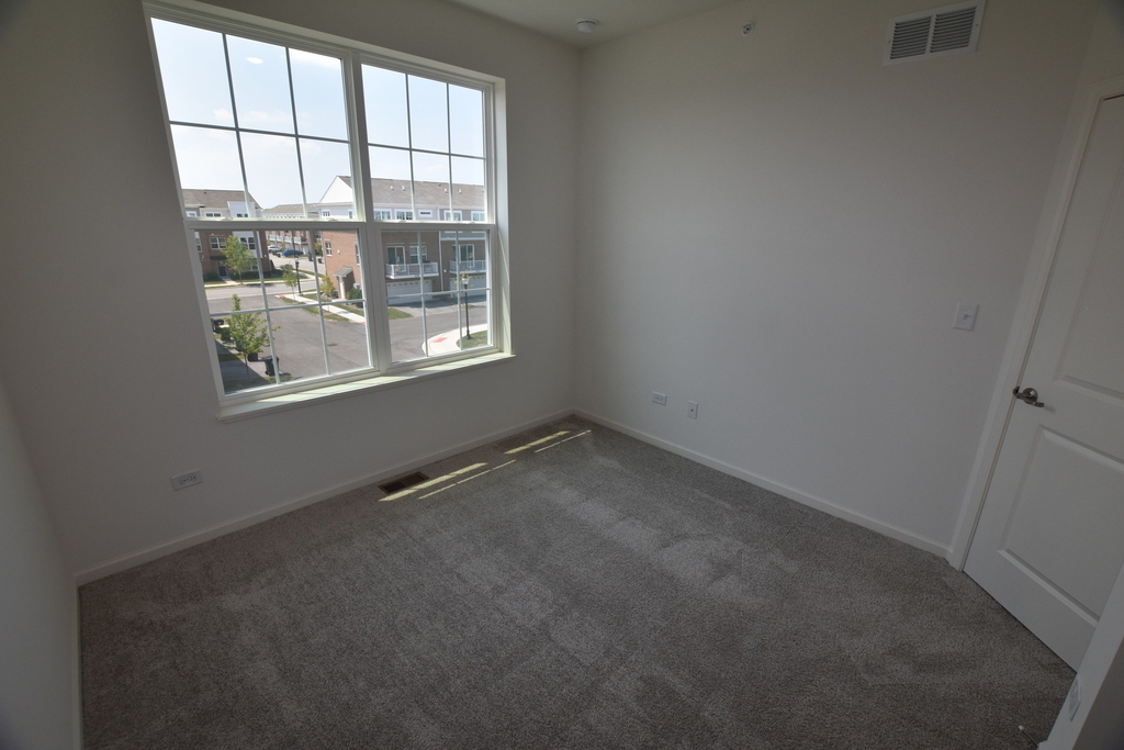 2945 Showplace Drive - Photo 28