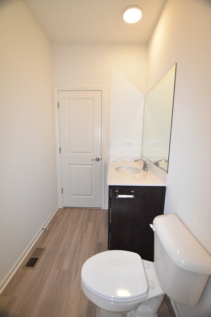 2945 Showplace Drive - Photo 35