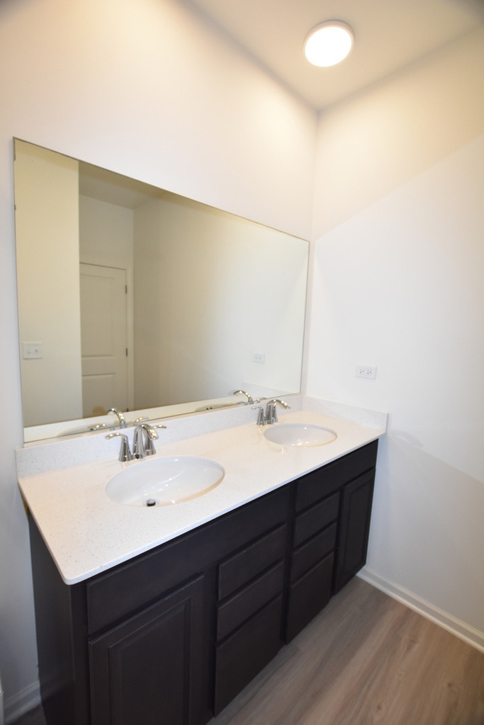 2945 Showplace Drive - Photo 43