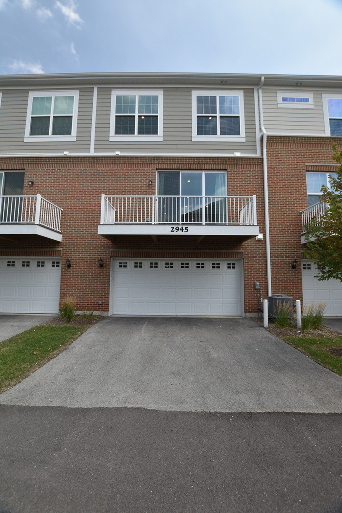 2945 Showplace Drive - Photo 48