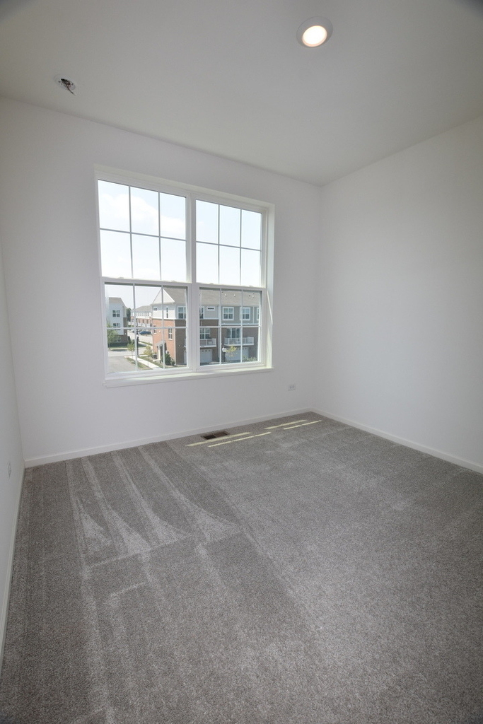 2945 Showplace Drive - Photo 29