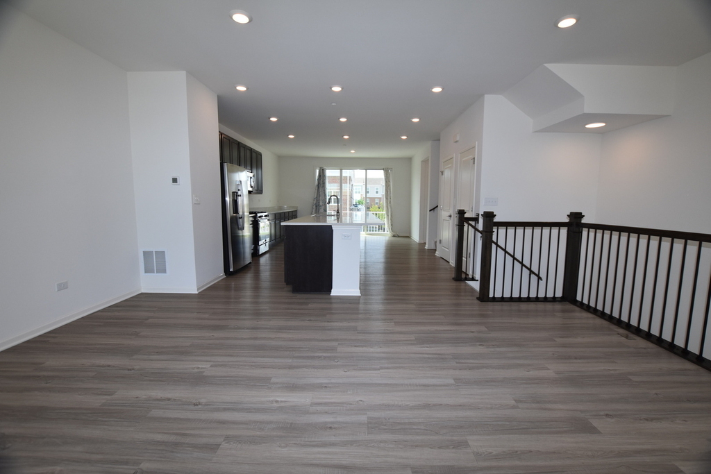 2945 Showplace Drive - Photo 9