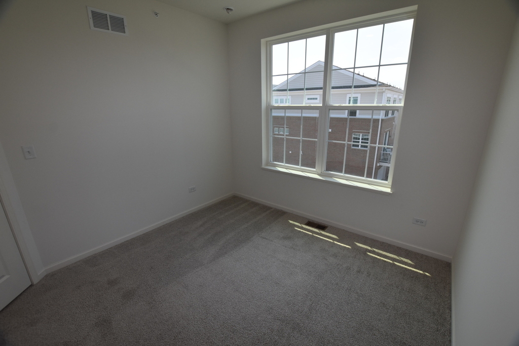 2945 Showplace Drive - Photo 30