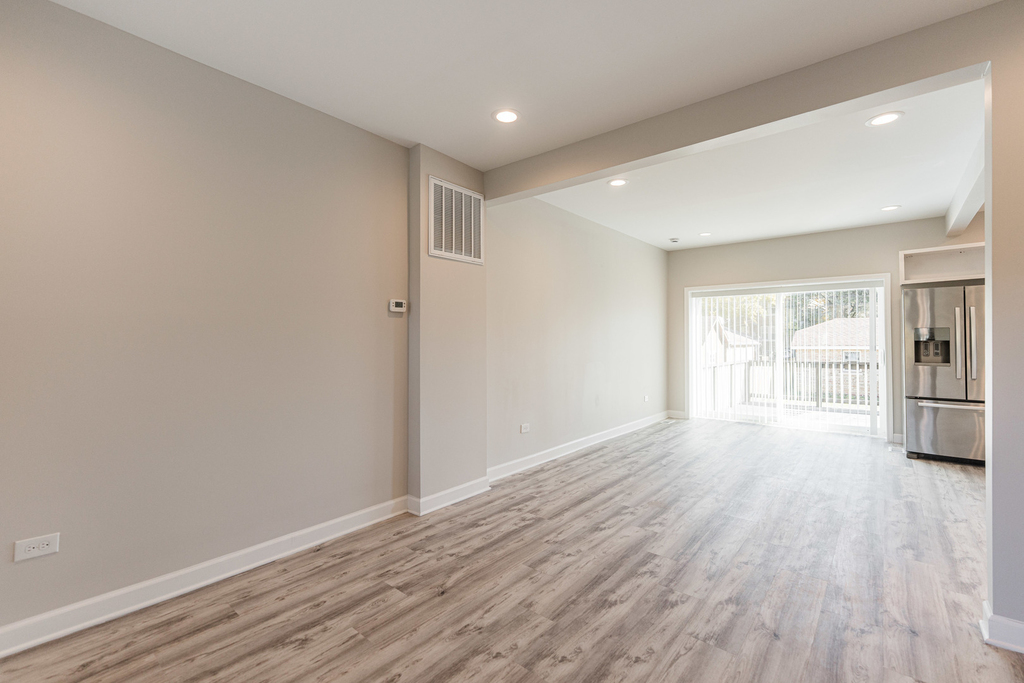 1809 Euclid Avenue - Photo 10
