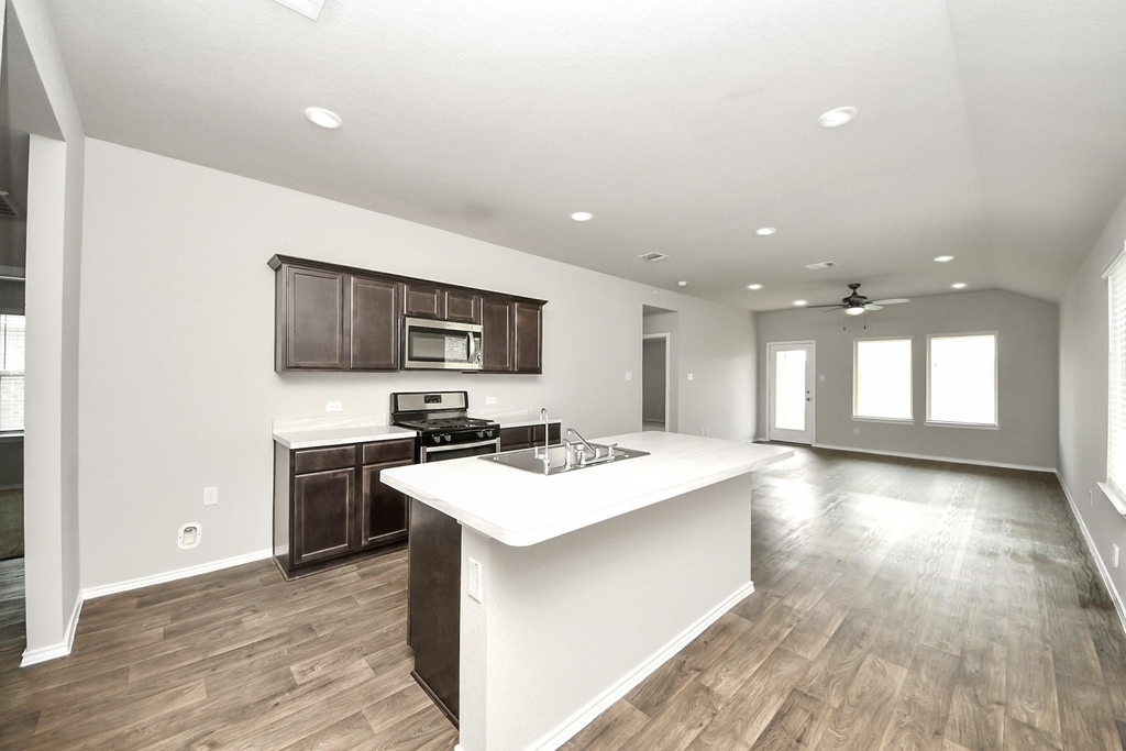 16916 Rich Pines Drive - Photo 9