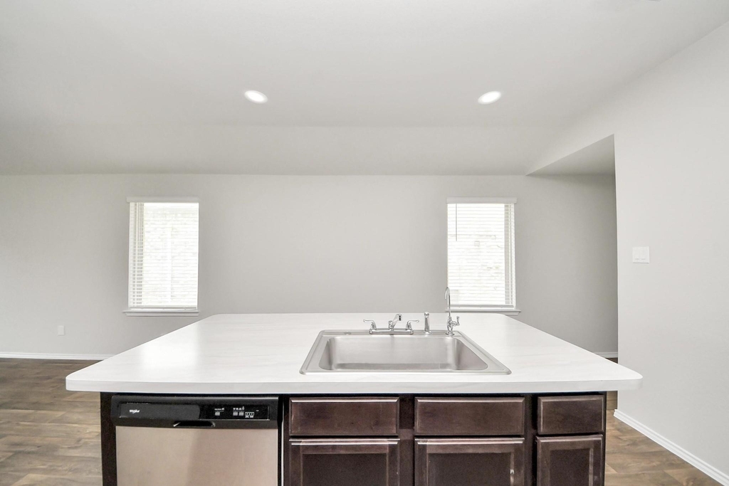 16916 Rich Pines Drive - Photo 10