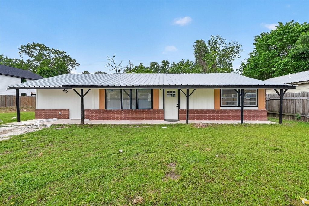 8221 Bigwood Street - Photo 0