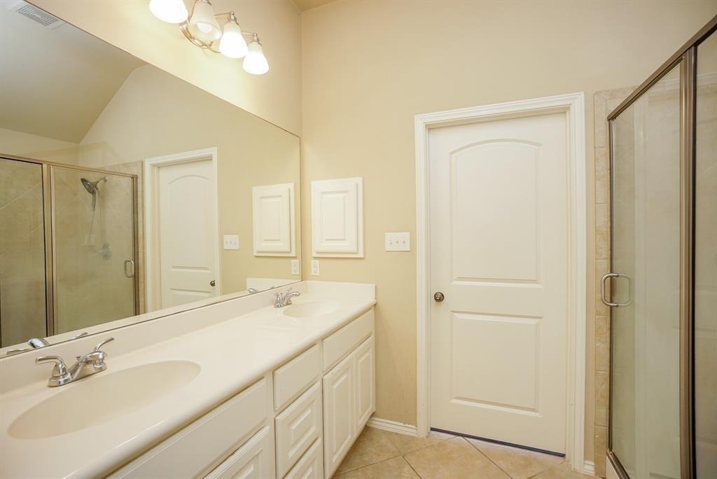 2910 Fair Chase Dr - Photo 11