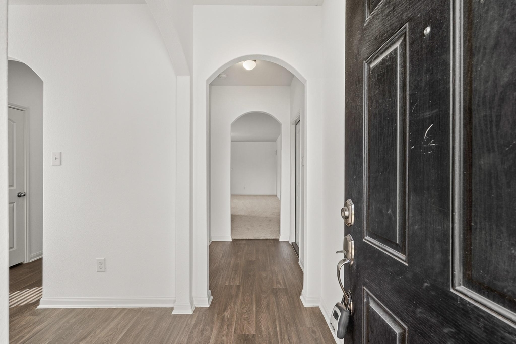 718 Crystal Lakes Drive - Photo 2