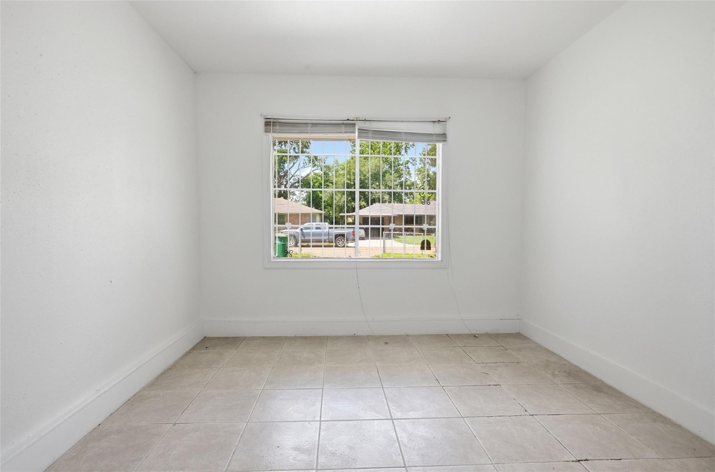 5622 Woodgreen Street - Photo 9