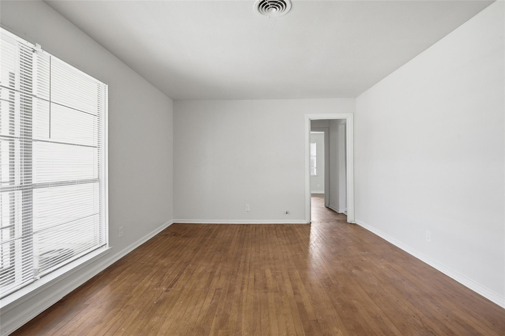 5622 Woodgreen Street - Photo 3