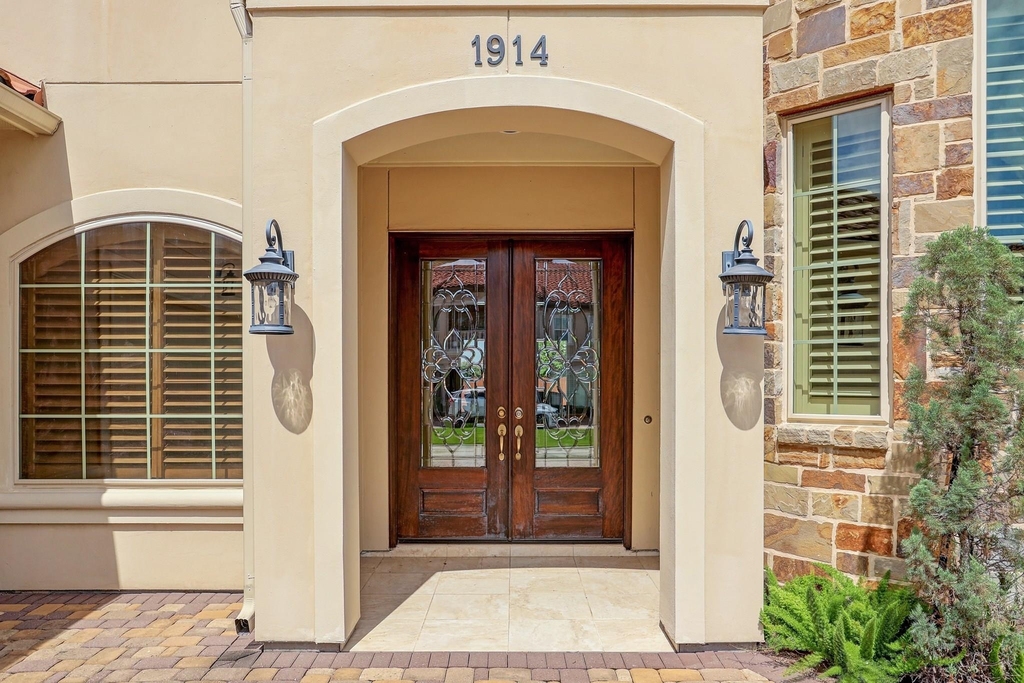 1914 Mystic Arbor Lane - Photo 2
