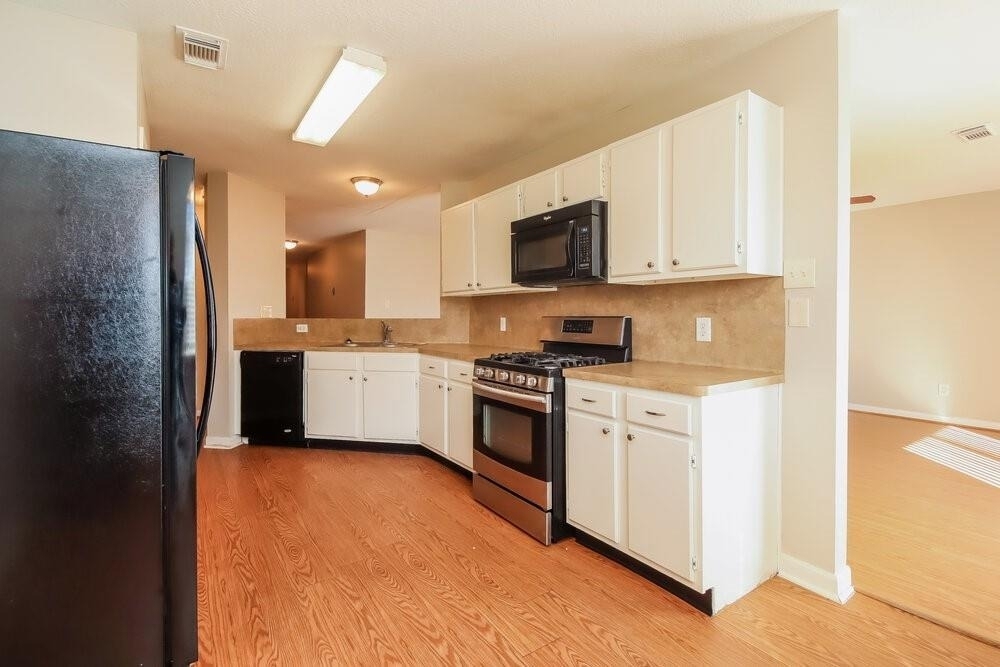 16115 Purpleridge Court - Photo 6