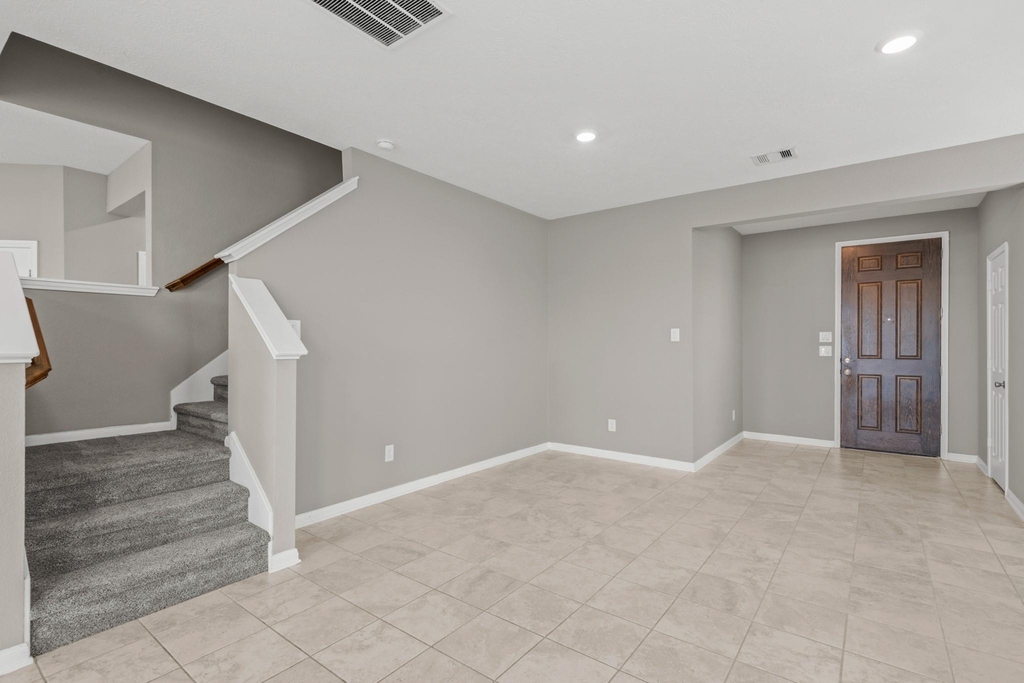 5266 Tall Tower Street - Photo 6
