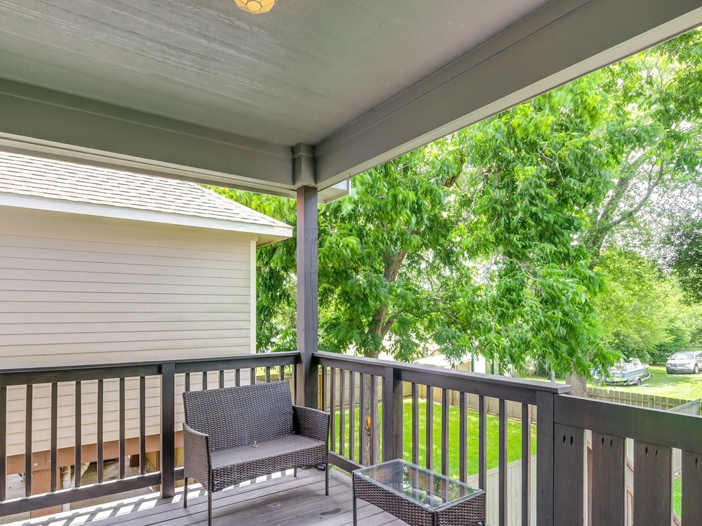 1009 Bryan Avenue - Photo 27