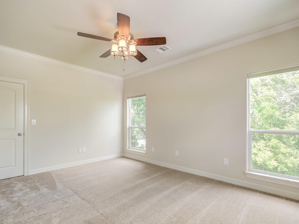 1009 Bryan Avenue - Photo 21
