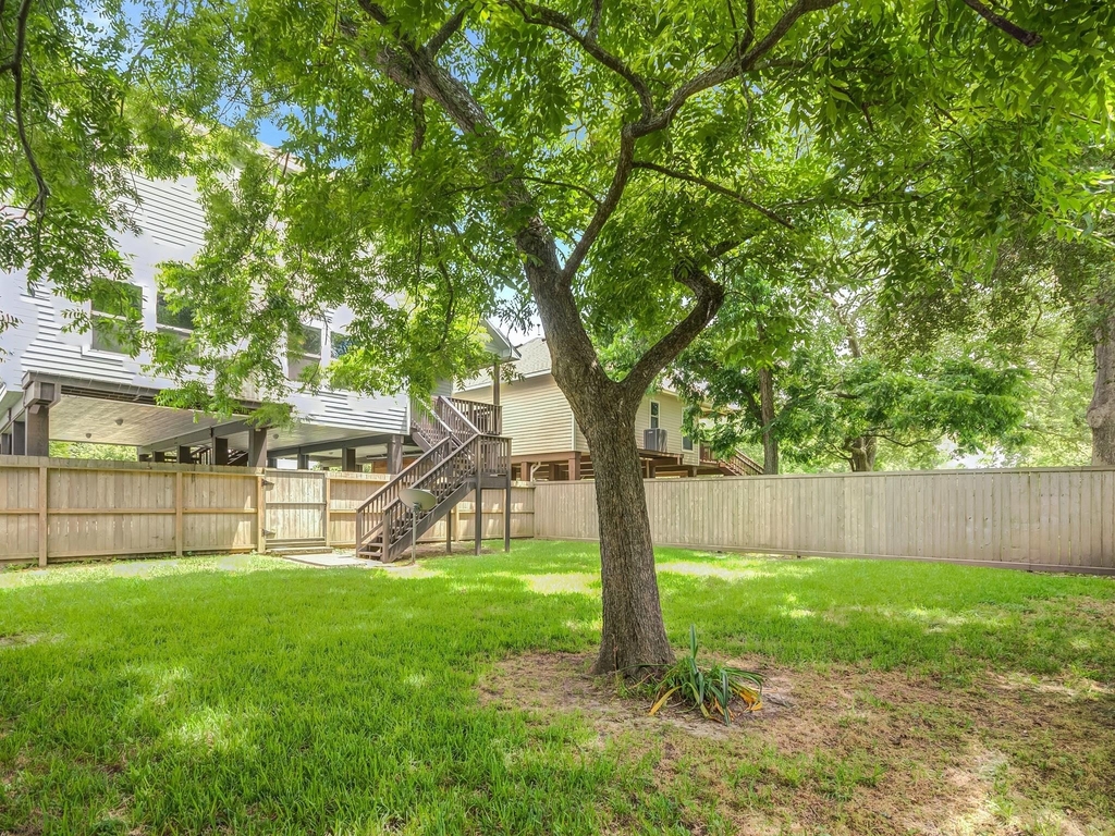 1009 Bryan Avenue - Photo 29
