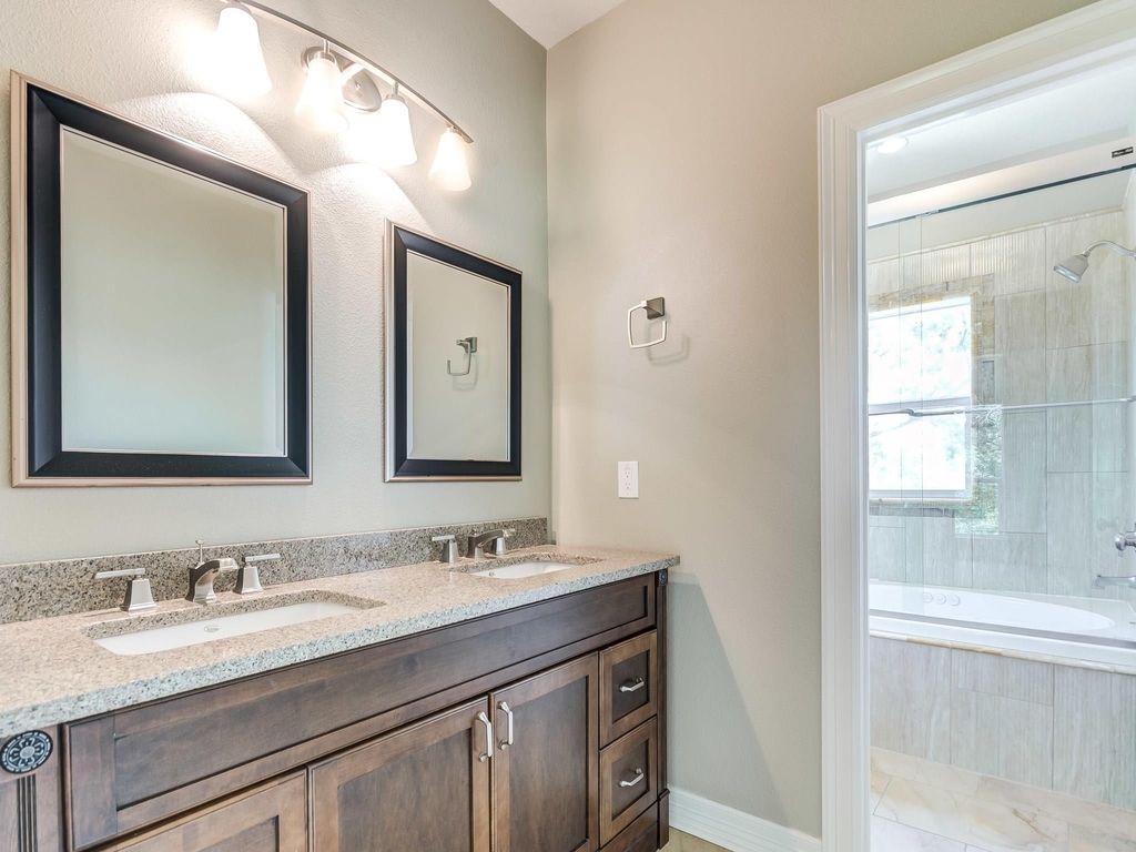 1009 Bryan Avenue - Photo 26