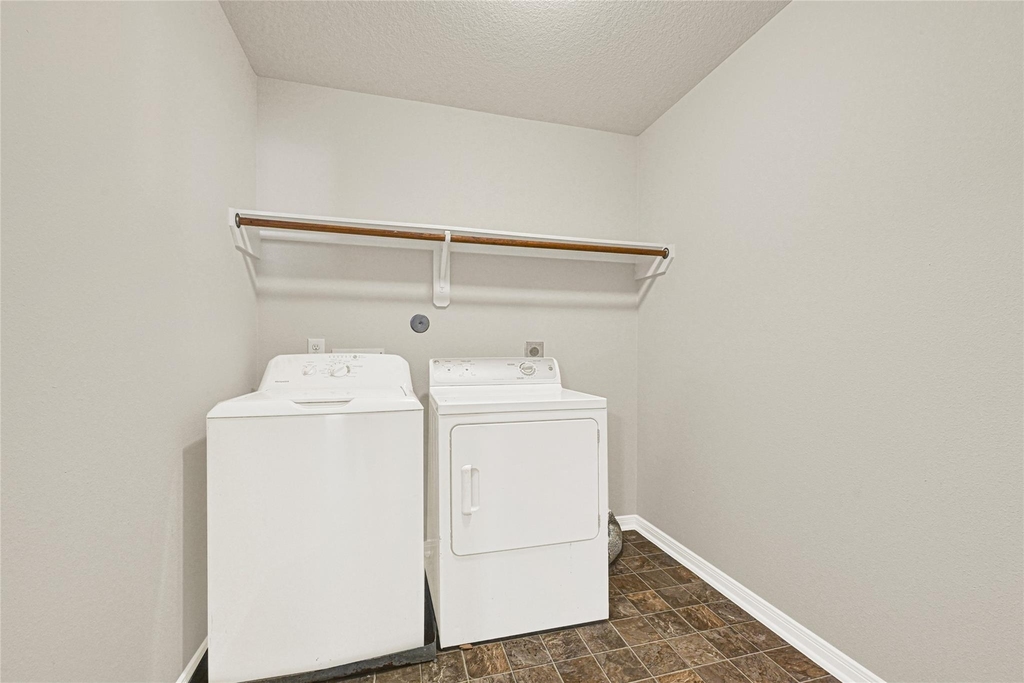 3219 Zephyr Glen Way - Photo 21