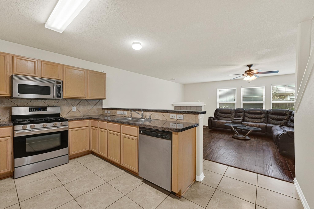 3219 Zephyr Glen Way - Photo 7
