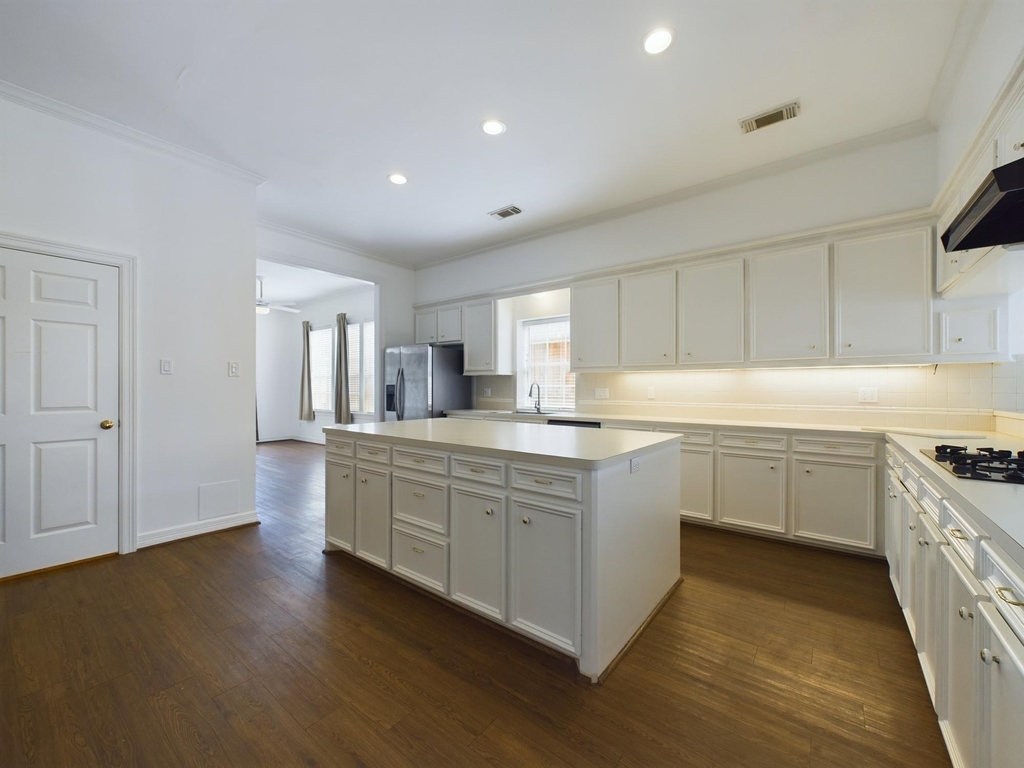 5627 Winsome Lane - Photo 10