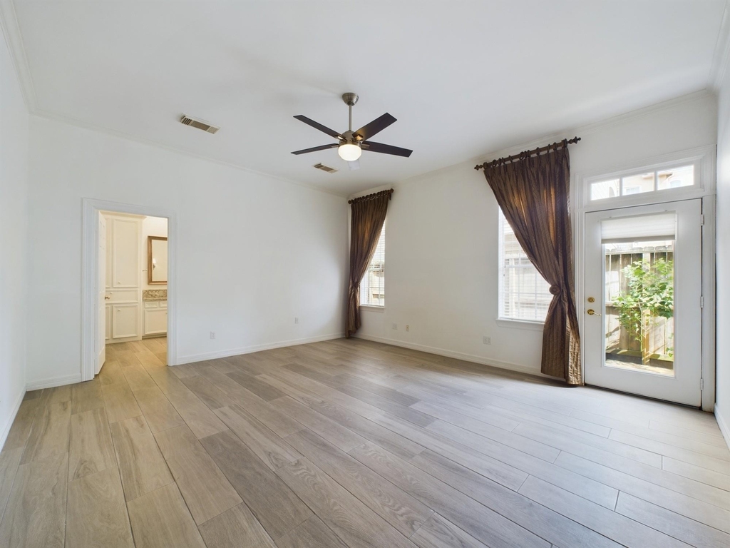 5627 Winsome Lane - Photo 19