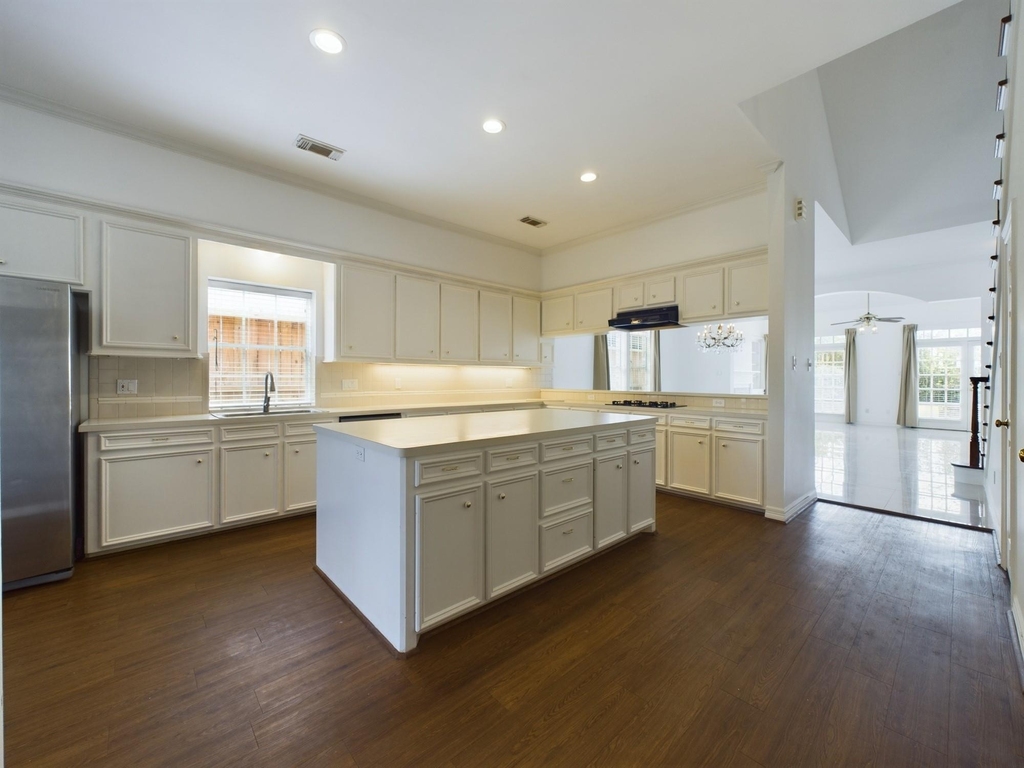 5627 Winsome Lane - Photo 11