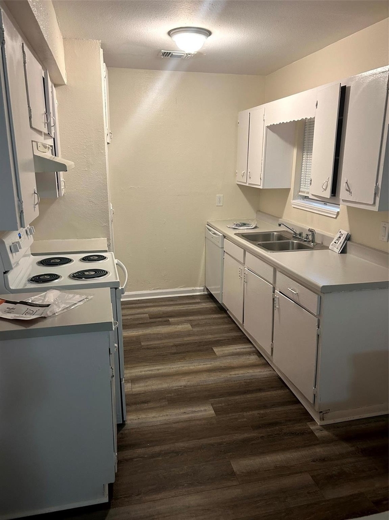 5718 Mackinaw Street - Photo 3