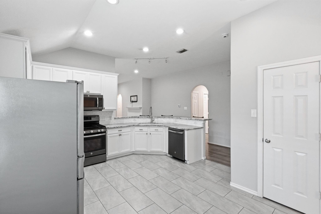 21738 May Apple Court - Photo 13