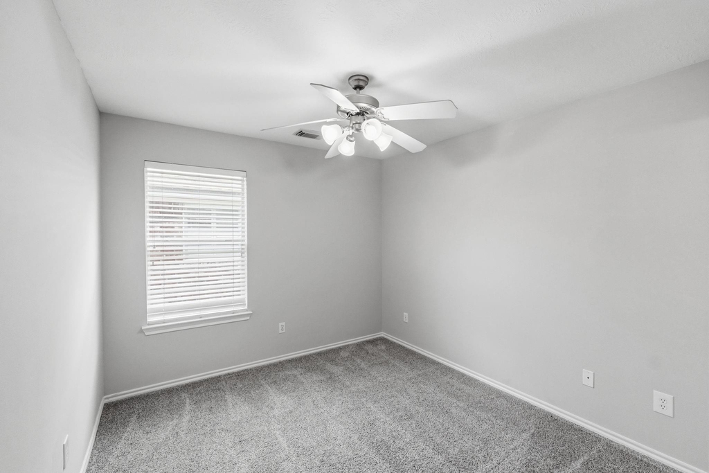 21738 May Apple Court - Photo 29