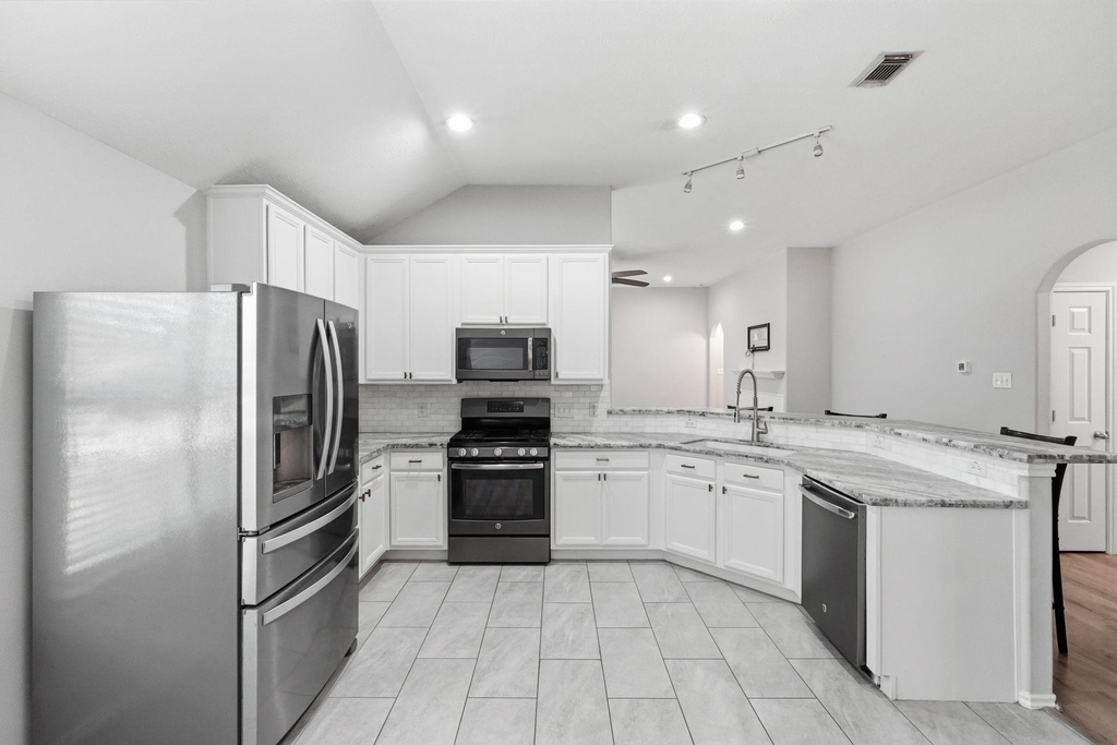 21738 May Apple Court - Photo 4