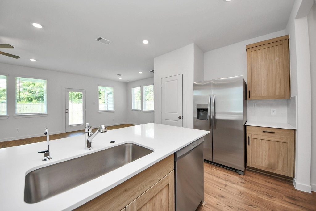 1918 Olivos Street - Photo 16