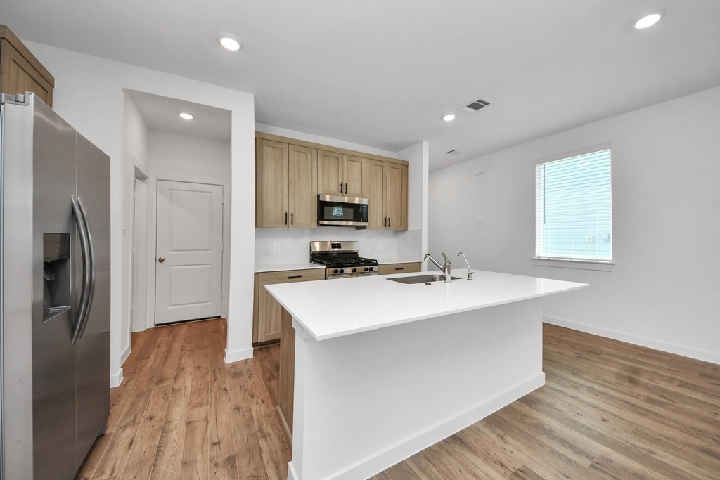 1918 Olivos Street - Photo 13