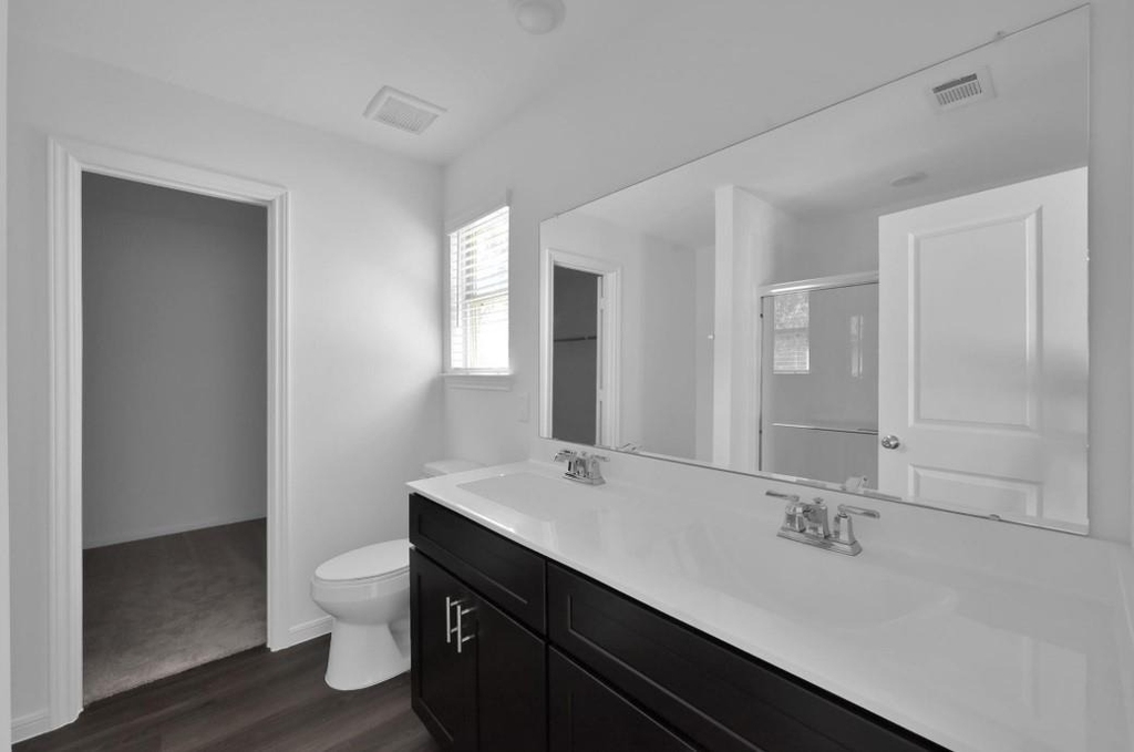 10573 Pineland Drive - Photo 4