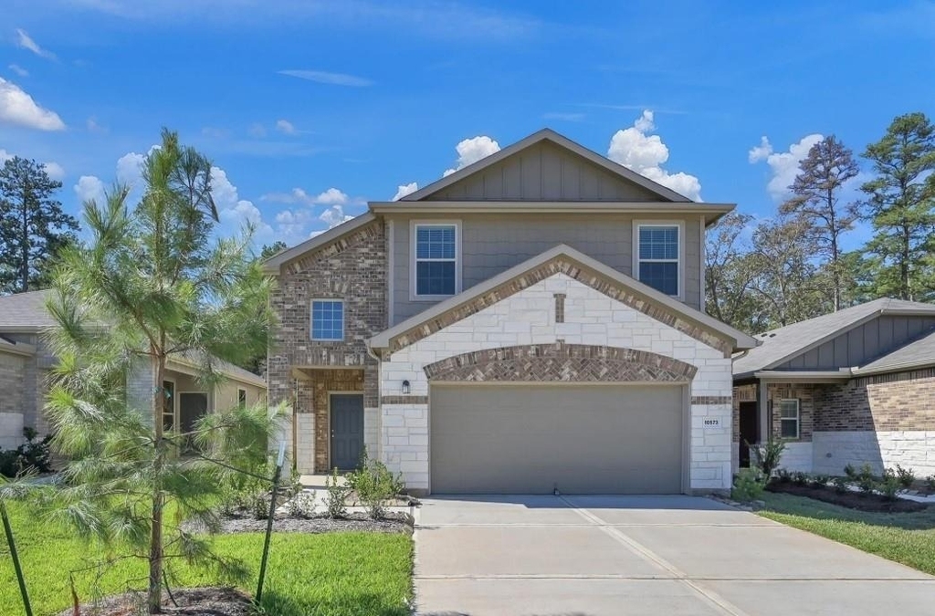 10573 Pineland Drive - Photo 0