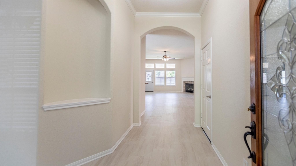 7003 Kendall Lake Court - Photo 3