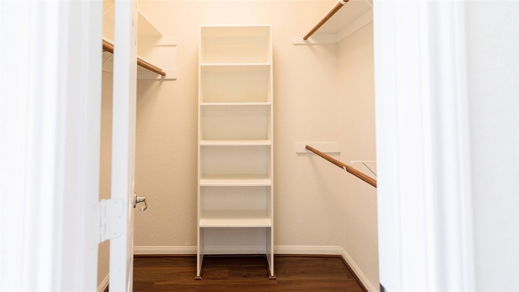 7003 Kendall Lake Court - Photo 12