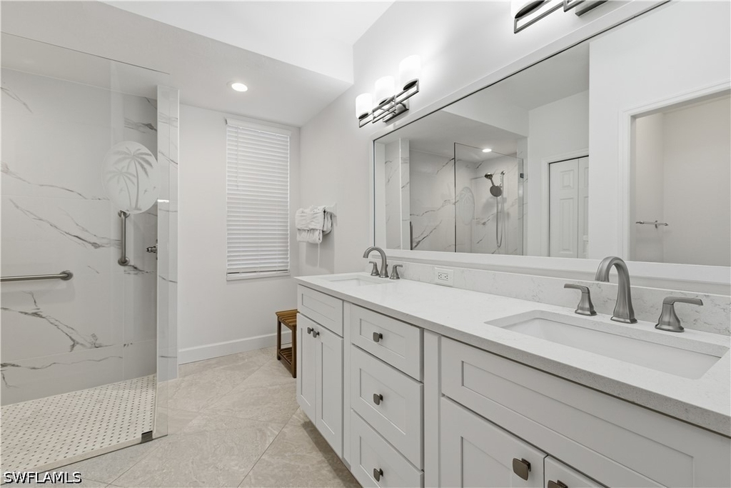 25248 Pelican Creek Circle - Photo 13